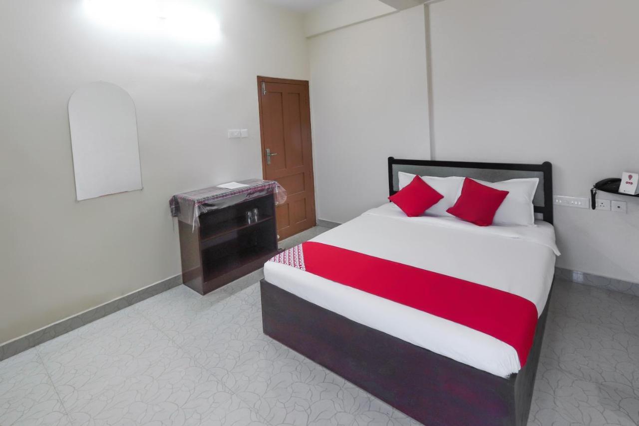 Oyo 49244 Green Castle Residency Otel Nedumkandam Dış mekan fotoğraf